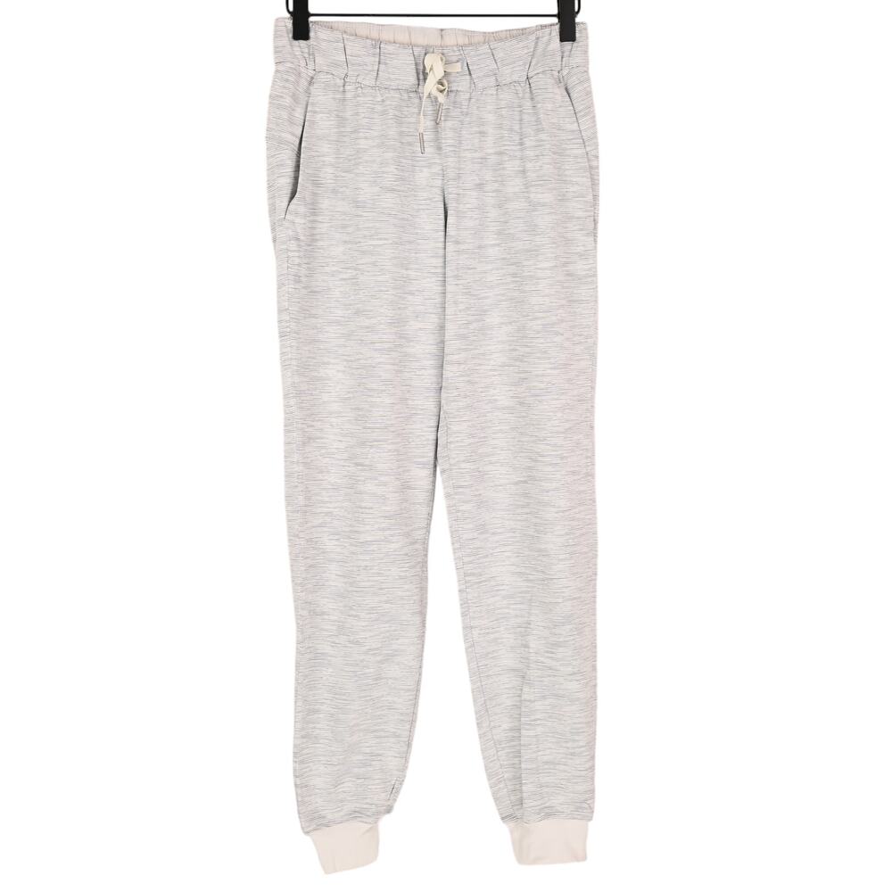 Lululemon On the Fly Jogger, size 4